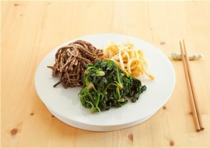 "매일 먹으면 사망 위험 낮아져" 50년 만에 재조명…식이섬유, 필수 영양소 추가되나