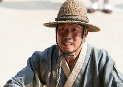 "죽임으로써 살려냈다"…유해진이 완성한 가장 처연한 '구원'[라임라이트]