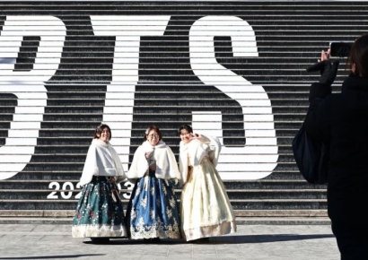 BTS 컴백 앞두고 '광화문 노숙' 비상…경찰 "불법 아니라서 설득 중"