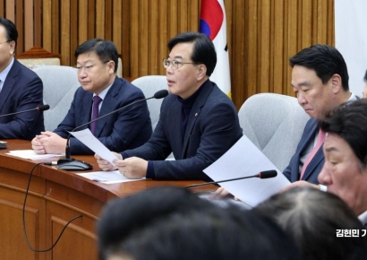 [포토] 野 "트럼프 관세 재인상은 李 책임..긴급현안질의 열어야"