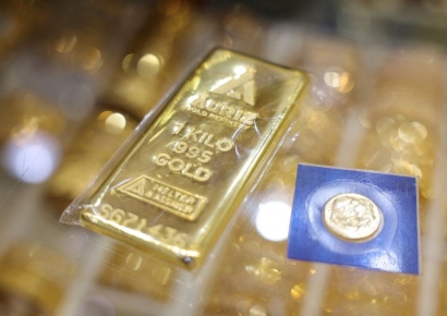 "더 늦기 전에 사자" 사람들 '우르르'…불티나게 팔리는 골드바·골드뱅킹 