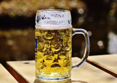 반주로 매일 '맥주 2잔' 가볍게 마셨을 뿐인데…대장암·직장암 위험 '빨간불'