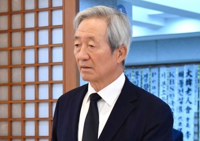 [포토] 이해찬 전 총리 빈소 찾은 정몽준 이사장