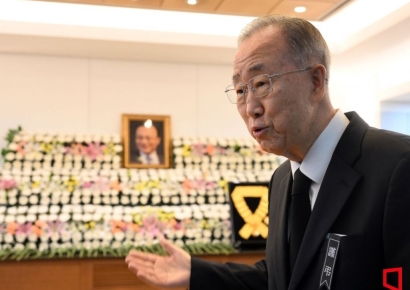 [포토] 이해찬 전 국무총리의 빈소, 반기문 조문