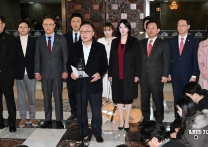 [포토] 국힘 친한계 의원 16명, 한동훈 제명에 '지도부 사퇴' 요구