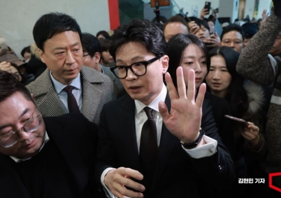 [포토] 한동훈 “제명으로 안 꺾여... 기다려달라, 돌아오겠다”