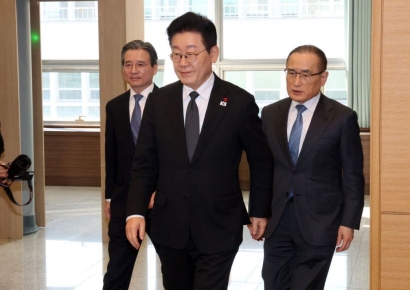 '美관세 위법 판결' 靑, 오후 2시 긴급 관계부처 회의…"국익 부합하는 방향으로"(종합) 