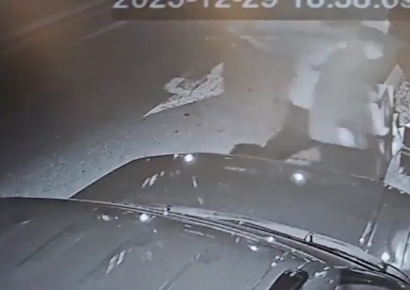 길거리에서 현금 빼앗긴 '피해자' 잡아간 경찰…알고보니 보이스피싱 전달책 