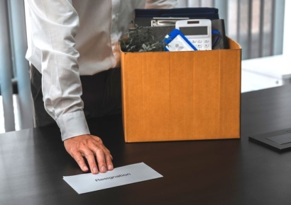 "직원 다 잘려나가네" AI 올인하더니 또…1만6000명 더 줄인다는 아마존