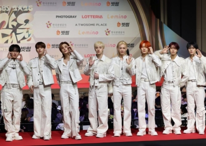 [주末머니]JYP엔터 '형·언니' 잘나가는데…숙제 안은 동생들