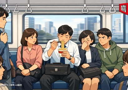 급하니까 지하철에서 라면·족발…'부글부글' 민원 넣어도 처벌 근거 無