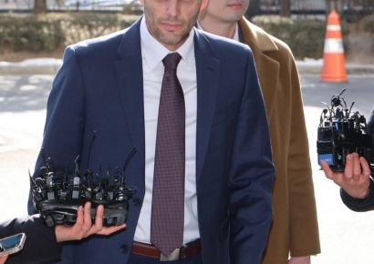 [포토] 표정 굳은 해럴드 로저스 쿠팡 한국법인 임시 대표