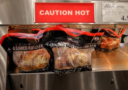 "무방부제라며?"…코스트코 대박 상품 '7000원 치킨' 집단소송 당했다