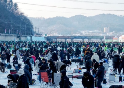 화천산천어축제 폐막 D-1, ‘100만 인파’ 녹인 '21일간의 뜨거운 봉사'