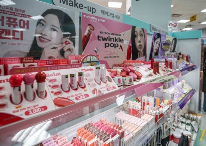 "요즘 여기로 간다" 3040 '바글바글'…백화점 대신 찾은 곳