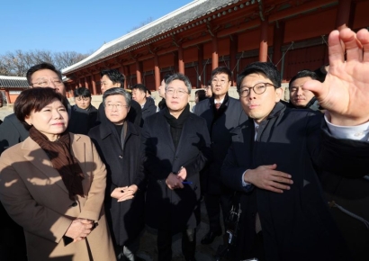 태릉CC 개발 두고 설왕설래…"정부 부동산 정책 이중잣대" 