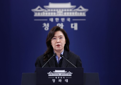 靑 "다주택자 양도세 중과 유예, 5월9일 종료는 분명"