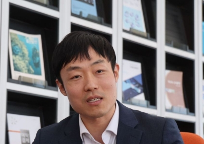 [칩人]"HBM 초호황 시장균열 가속…하이닉스·삼성·마이크론 3강체제 될 것"