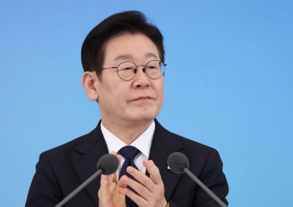 李대통령 "부동산 무슨 수를 써서라도 잡는다…마지막 탈출 기회"