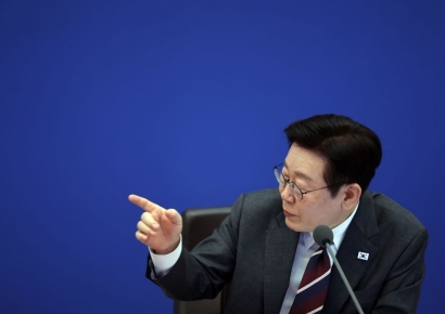 이재명 대통령 "연명치료 중단, 인센티브 있었으면"