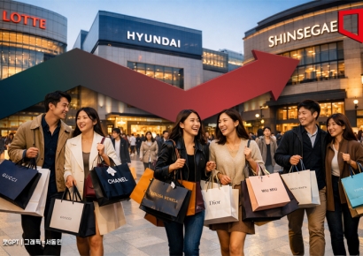 "월급 뻔해, 주식으로 돈 벌어서 샤넬백 샀어요"…백화점 명품관 '북적'