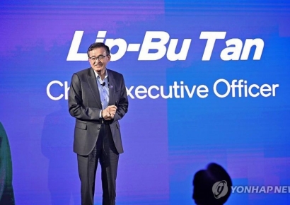 메모리 가격 고공행진에…인텔 CEO "2028년까지 메모리 부족"