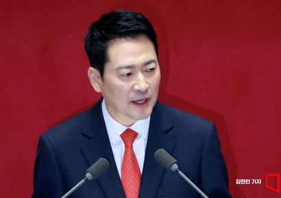 장동혁 연설에 민주 "유체이탈 화법"·혁신 "어거지 비방" 비판