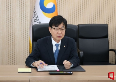 "애주가에 희소식, 한 병 990원"…껌 값보다 싸다, '착한 소주' 상륙