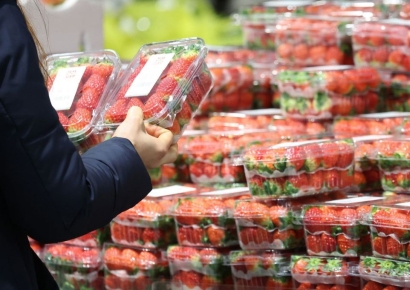 "이게 5만원이라고요?" 마트 갔다가 '깜짝'…겨울 과일값 고공행진
