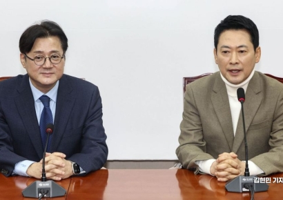[포토] 장동혁 "영수회담 기대"…홍익표 "여야정 힘모아야 할 시기"