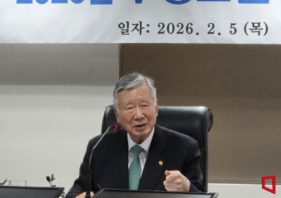 이중근 부영 회장 "용산 아세아아파트 올해 착공…뚝섬도 분양 나선다"