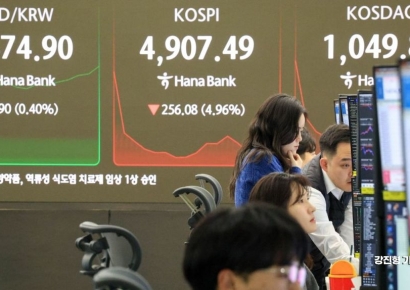 외국인 이달 10조이상 투매…다시 '오천피' 붕괴 