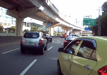 "친구야, 돈 좀 쉽게 벌어보자" 늦은 밤 골목길 '보험사기' 사고 낸 배달기사 일당