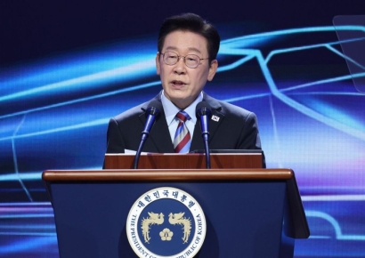 李대통령 "수도권~거제 2시간대, 이순신 장군 승리한 '견내량'서 국토대전환 첫 삽"(종합)