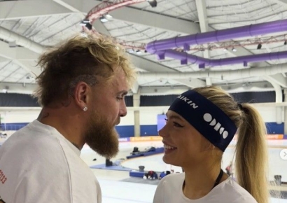 과시용 전용기 인증샷 올리고 개회식도 불참…"선수 아닌 디바냐" 비판