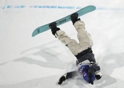 "결승전, 너무 지루해" 혼잣말이 방송 탔다…스노보드 경기 중 美해설위원 말실수