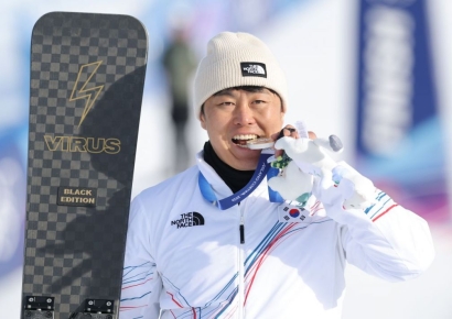 李대통령, 동계올림픽 첫 메달 "김상겸 선수에 뜨거운 축하" 