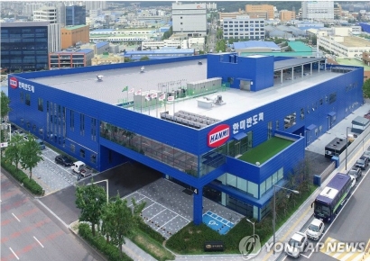 한미반도체, 올해 하반기 HBM5·6용 '와이드 TC본더' 출시