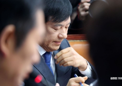 [포토] 이성윤 "전준철, 尹탄압 받았던 변호사…좀 더 살피지 못해 유감"