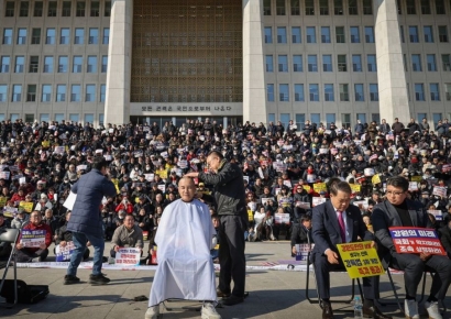 김진태 지사 ‘삭발’ 배수진…17개월 멈춘 ‘강원특별법 3차 개정안’ 처리 촉구