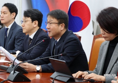 [포토] 한병도 "서민 꿈 짓밟는 망국적 부동산 투기, 뿌리 뽑겠다"