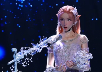 '연예인 왜 불러' 21만원이면 된다…"춤·노래 가능" 中 로봇 서비스