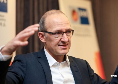 [칩人]"해결책이 15분 거리에"…독일 '반도체 초격차'의 비결