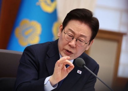 "고용유연화 노동개악"이라던 李대통령의 변신…"대안 만들어야"