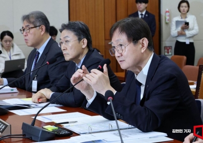 [포토] 이찬진 "코인 장부 대조 5분도 길어…실시간 감시돼야"