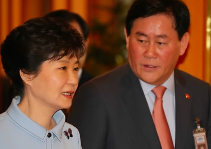 "빚 내서 집 사라" 했던 최경환 "그때 내 말 들고 집 산 분들 고맙다 해"