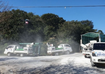 "처음 보는 전염병 패턴" 나이 안 가린다…공식 깨뜨린 '사료 변수'