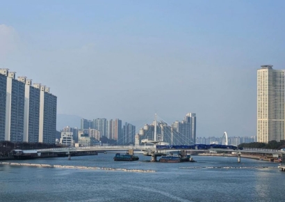 부산 첫 '보행자전용길' 생겼다… 강 건너 잇는 '수영강 휴먼브리지' 준공