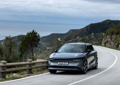 글로벌 상승세 탄 中 지커, 7X로 한국 상륙…모델Y와 정면승부