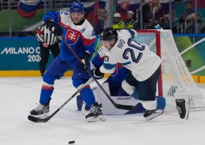 올림픽에서 16년 만에 잡힌 수배자…"아이스하키 보고파서"